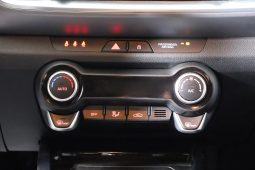 Kia STONIC 1.0T-GDI 6MT DRIVE completo