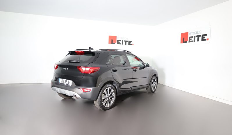 Kia STONIC 1.0T-GDI 6MT DRIVE completo