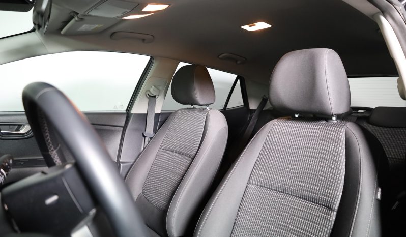 Kia STONIC 1.0T-GDI 6MT DRIVE completo