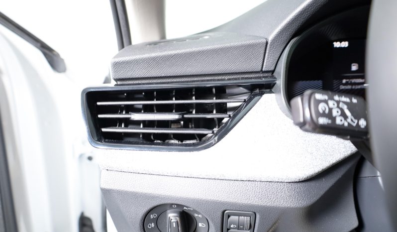 Skoda Kamiq 1.0 TSI 116CV DSG completo