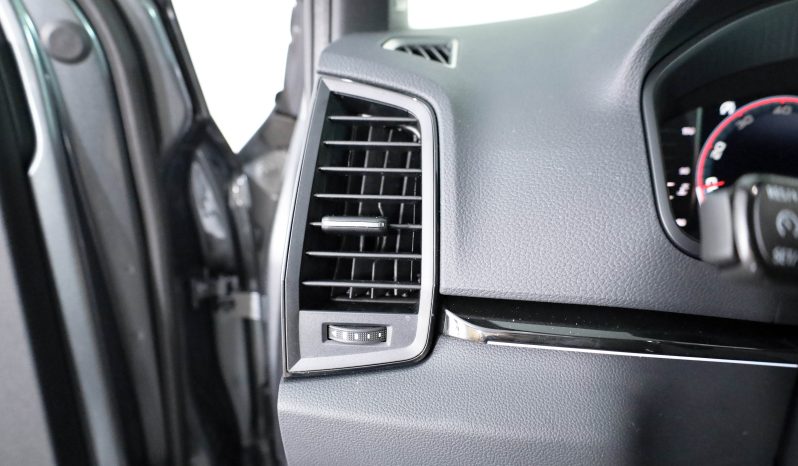 ŠKODA Karoq Sportline completo