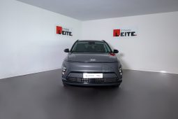 Hyundai Kauai Premium EV 49kWh MY24 (TT) completo