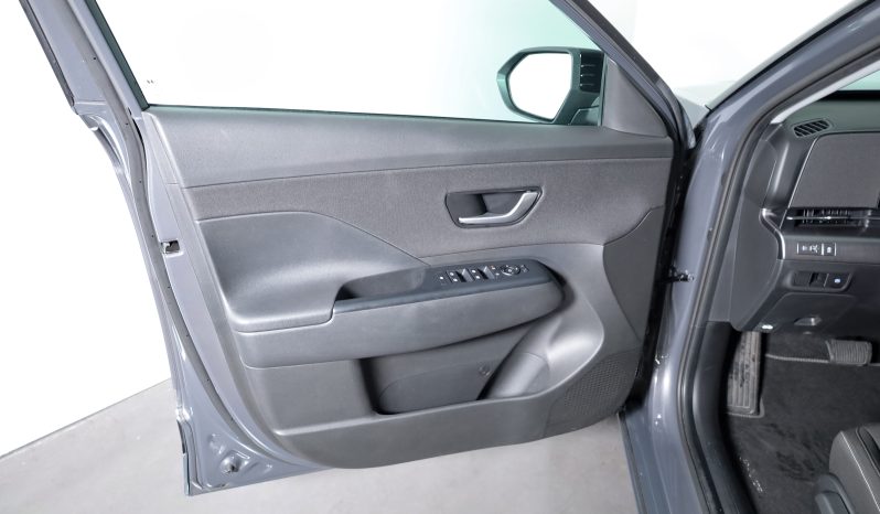 Hyundai Kauai Premium EV 49kWh MY24 (TT) completo