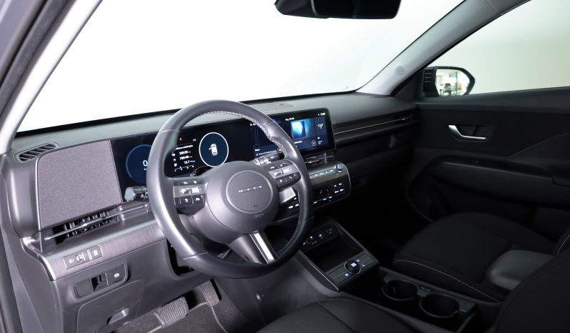 Hyundai Kauai Premium EV 49kWh MY24 (TT) completo