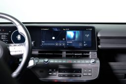 Hyundai Kauai Premium EV 49kWh MY24 (TT) completo