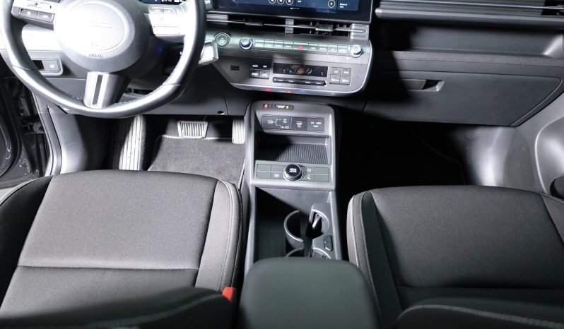Hyundai Kauai Premium EV 49kWh MY24 (TT) completo