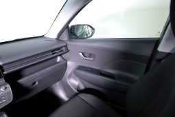 Hyundai Kauai Premium EV 49kWh MY24 (TT) completo