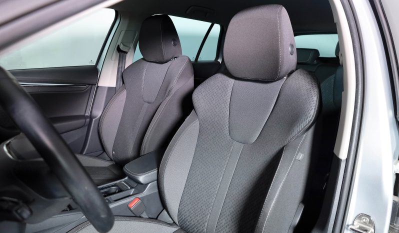 SKODA Octavia BREAK 2.0 TDI 116cv STYLE completo