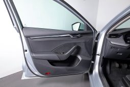 SKODA Octavia BREAK 2.0 TDI 116cv STYLE completo
