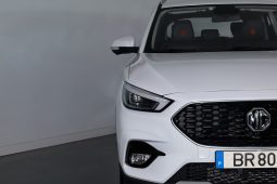 MG ZS Luxury completo