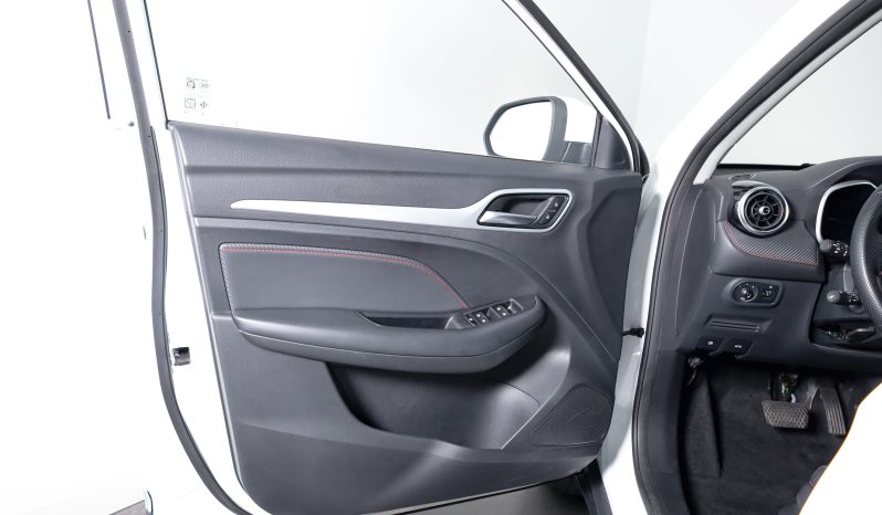 MG ZS Luxury completo