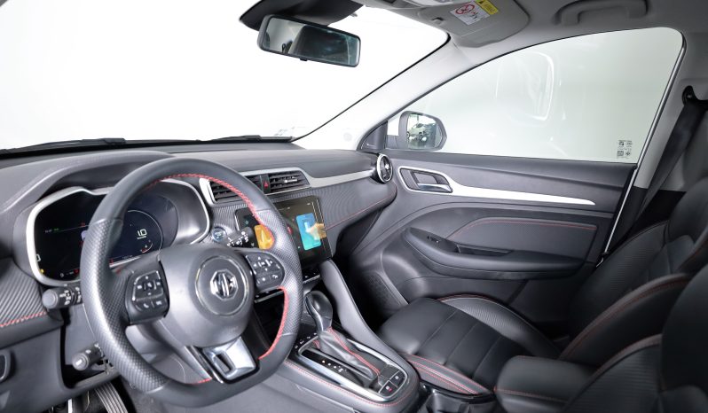 MG ZS Luxury completo