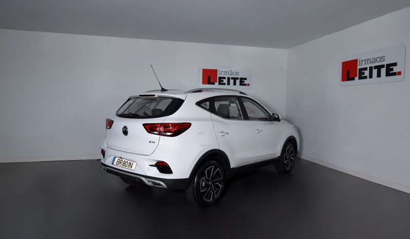 MG ZS Luxury completo