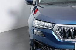 ŠKODA Karoq 1.0 TSI 110cv AMBITION completo