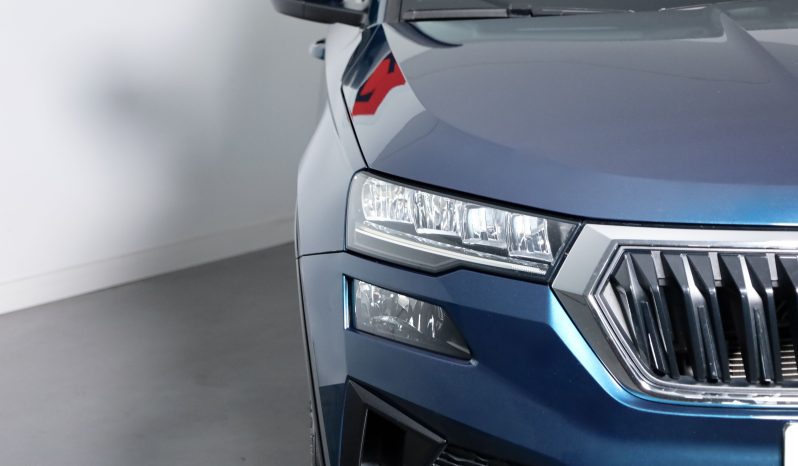 ŠKODA Karoq 1.0 TSI 110cv AMBITION completo