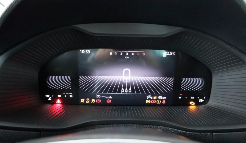 ŠKODA Karoq 1.0 TSI 110cv AMBITION completo