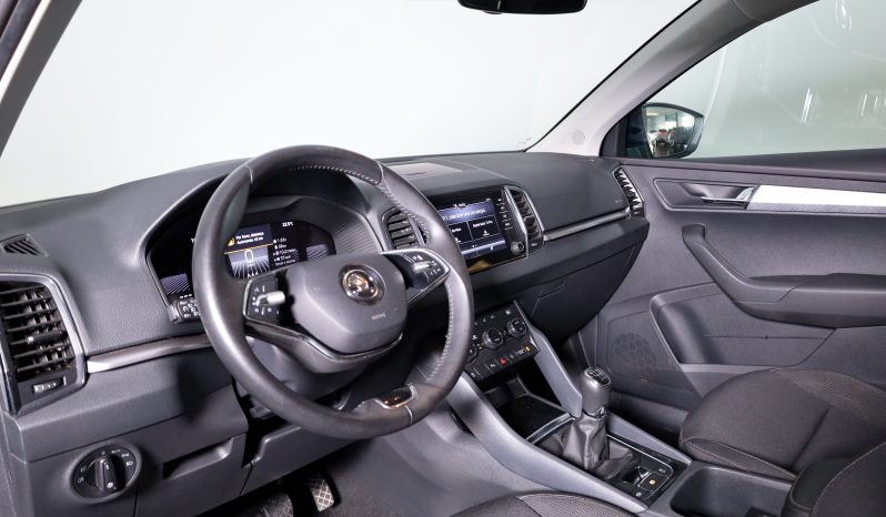 ŠKODA Karoq 1.0 TSI 110cv AMBITION completo