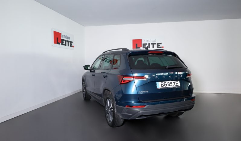 ŠKODA Karoq 1.0 TSI 110cv AMBITION completo