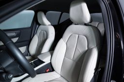 Volvo XC40 1.5 T2 129 Inscription completo