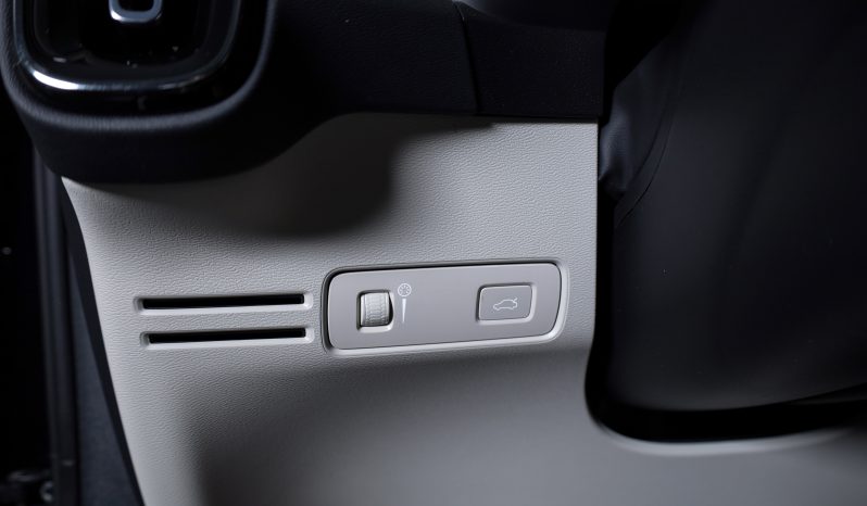 Volvo XC40 1.5 T2 129 Inscription completo