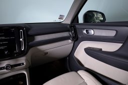 Volvo XC40 1.5 T2 129 Inscription completo