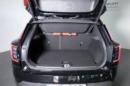 Volvo EX30 69 kWh Single Motor Extended Range 272cv Black Edition completo