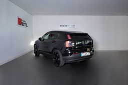 Volvo EX30 69 kWh Single Motor Extended Range 272cv Black Edition completo