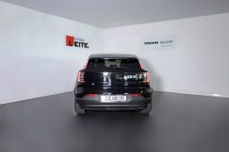 Volvo EX30 69 kWh Single Motor Extended Range 272cv Black Edition completo