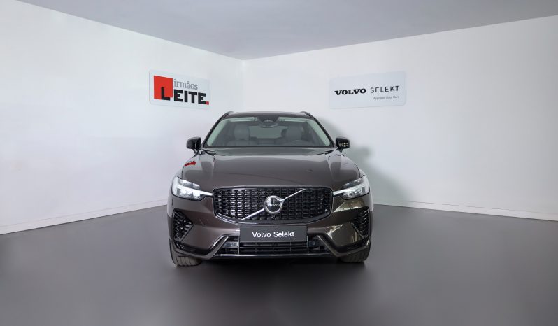 Volvo XC60 2.0 T6 350 AWD PHEV Plus Dark Auto completo