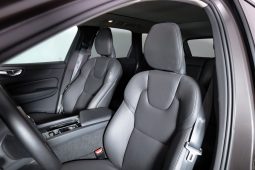 Volvo XC60 2.0 T6 350 AWD PHEV Plus Dark Auto completo