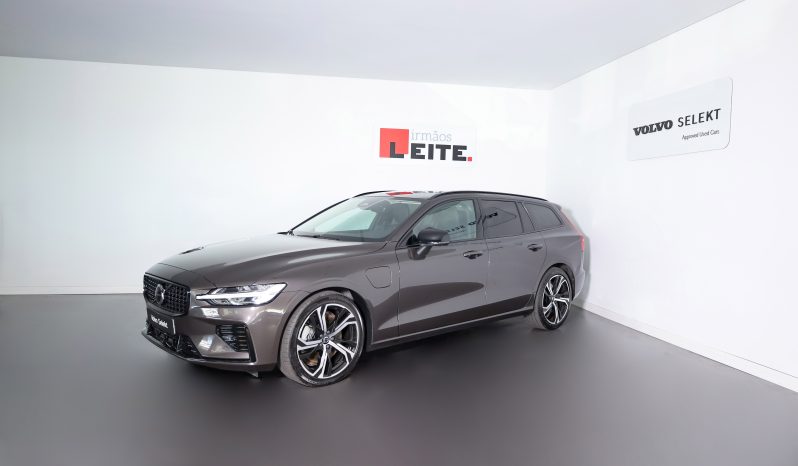 Volvo V60 2.0 T6 TE 350 PHEV AWD Plus Dark Auto completo