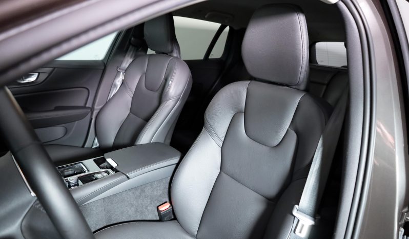 Volvo V60 2.0 T6 TE 350 PHEV AWD Plus Dark Auto completo