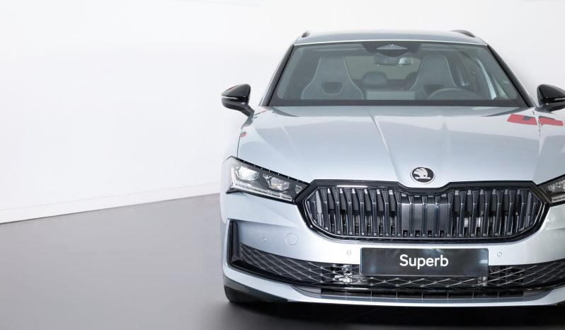 Skoda Superb 1.5 TSI 204cv PHEV Sportline DSG Break completo