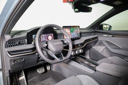 Skoda Superb 1.5 TSI 204cv PHEV Sportline DSG Break completo