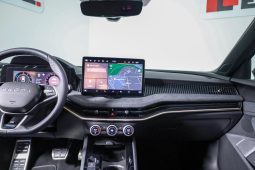 Skoda Superb 1.5 TSI 204cv PHEV Sportline DSG Break completo
