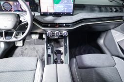 Skoda Superb 1.5 TSI 204cv PHEV Sportline DSG Break completo