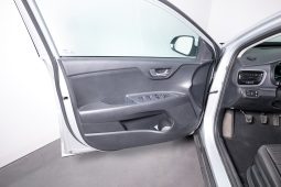 Kia Stonic 1.0 T-GDi 6MT DRIVE completo
