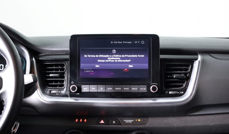 Kia Stonic 1.0 T-GDi 6MT DRIVE completo