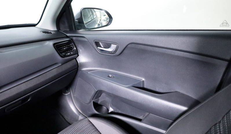 Kia Stonic 1.0 T-GDi 7DCT DRIVE completo