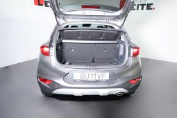 Kia Stonic 1.0 T-GDi 7DCT DRIVE completo