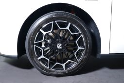 MG MG4 Urban 120kW 54kWh DELUXE 2WD completo