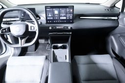 MG MG4 Urban 120kW 54kWh DELUXE 2WD completo