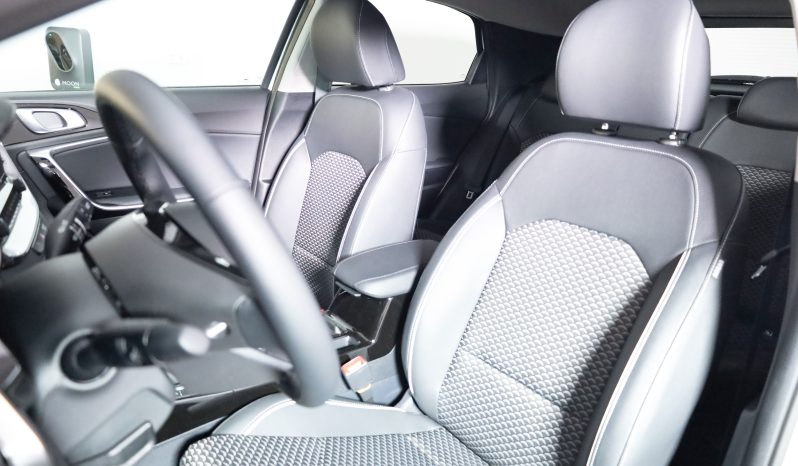 Kia XCeed 1.0 T-GDi 6MT DRIVE completo