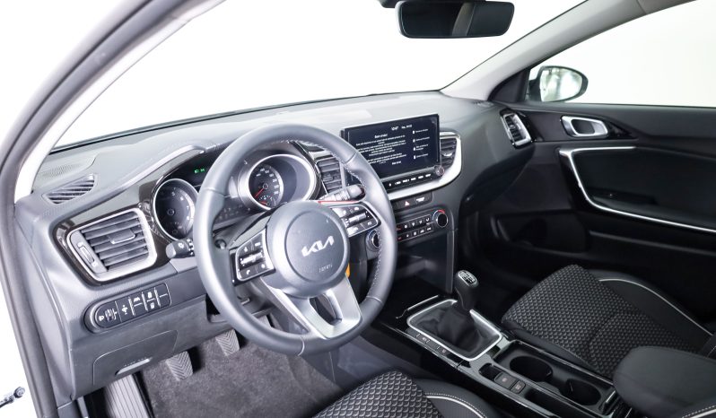 Kia XCeed 1.0 T-GDi 6MT DRIVE completo
