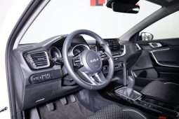 Kia XCeed 1.0 T-GDi 6MT DRIVE completo