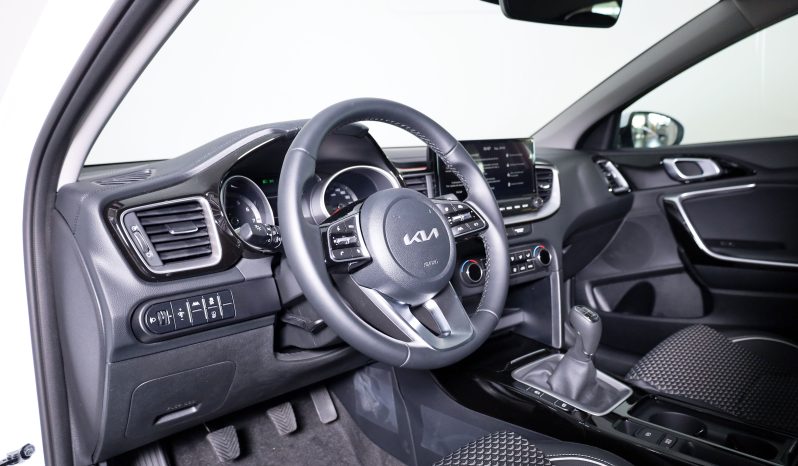 Kia XCeed 1.0 T-GDi 6MT DRIVE completo