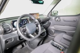 Hyundai INSTER 360km Style Plus 5 lug. MY26 completo