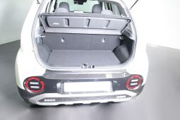 Hyundai INSTER 360km Style Plus 5 lug. MY26 completo