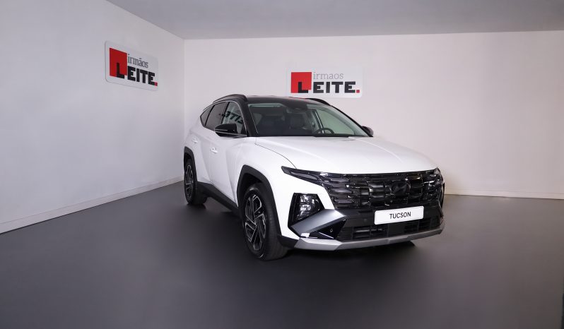 HYUNDAI TUCSON 1.6 TGDI AT e-Vanguard + TT MY26 completo