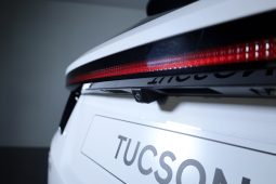 HYUNDAI TUCSON 1.6 TGDI AT e-Vanguard + TT MY26 completo